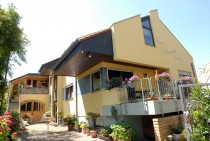 Gutssch�nke Schmitt Fl�rsheim-Dalsheim