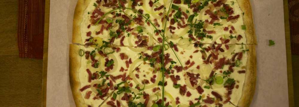 Burgsch�nke der Burg Berwartstein in Erlenbach