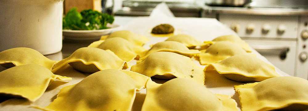 Br�ust�ble Restaurant in Gundelsheim