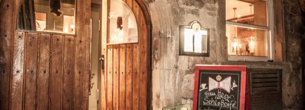 Frau Hopf im Schlo�caf� in T�bingen