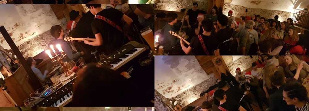 Frau Hopf im Schlo�caf� in T�bingen