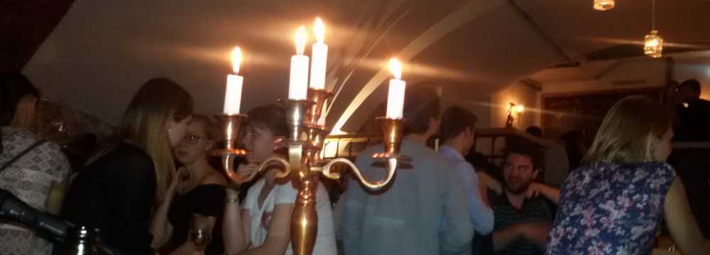 Frau Hopf im Schlo�caf� in T�bingen