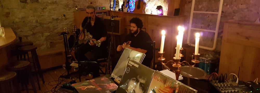 Frau Hopf im Schlo�caf� in T�bingen