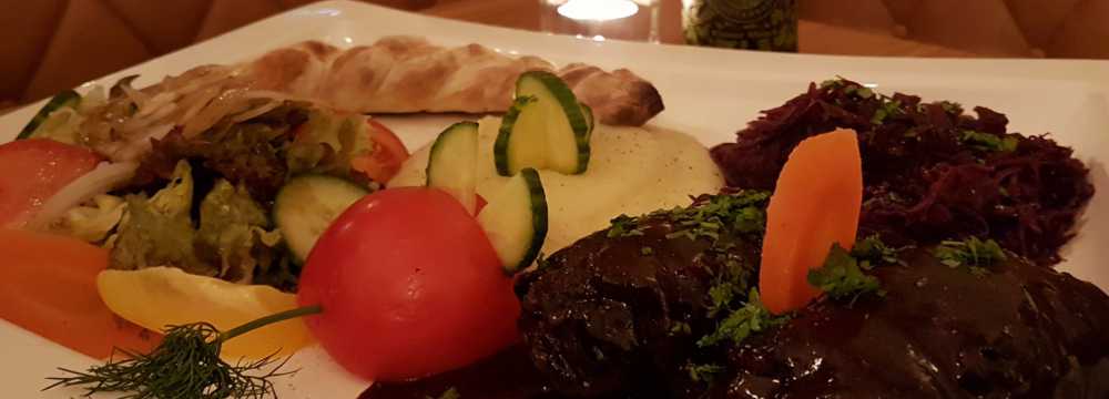 Frau Hopf im Schlo�caf� in T�bingen