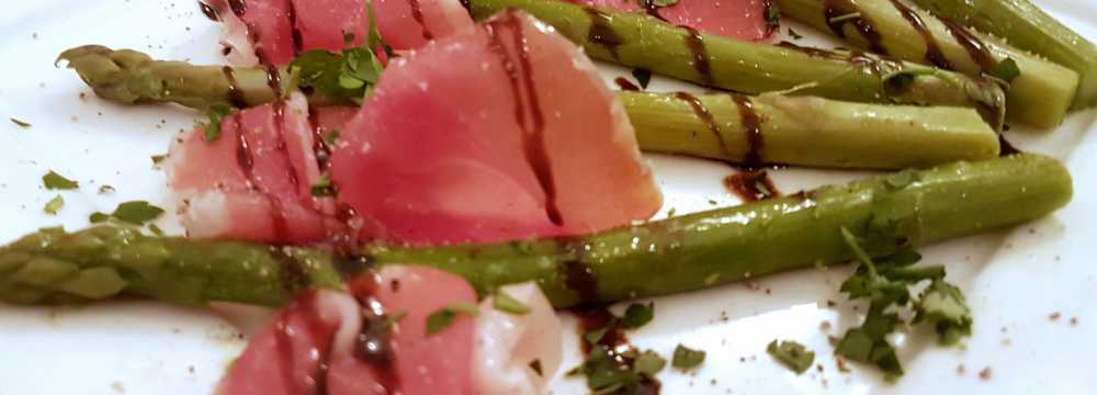 Frau Hopf im Schlo�caf� in T�bingen