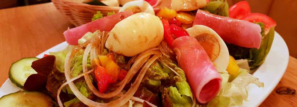 Frau Hopf im Schlo�caf� in T�bingen