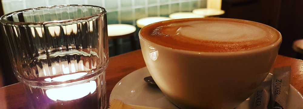 Frau Hopf im Schlo�caf� in T�bingen