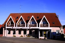 Logo von LANDKRUG Hotelrestaurant am Fehmarnbelt in Groenbrode