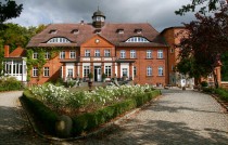 Logo von Restaurant Schloss Basthorst in Crivitz OT Basthorst