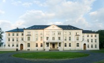 Restaurant Schloss L�tgenhof Hotel in Dassow