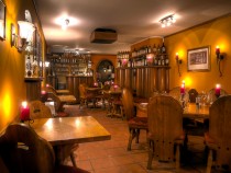 Logo von Restaurant Uhlenhorster Weinstube in Hamburg