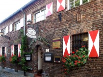 Restaurant Schlo�-Destille in Dormagen-Zons