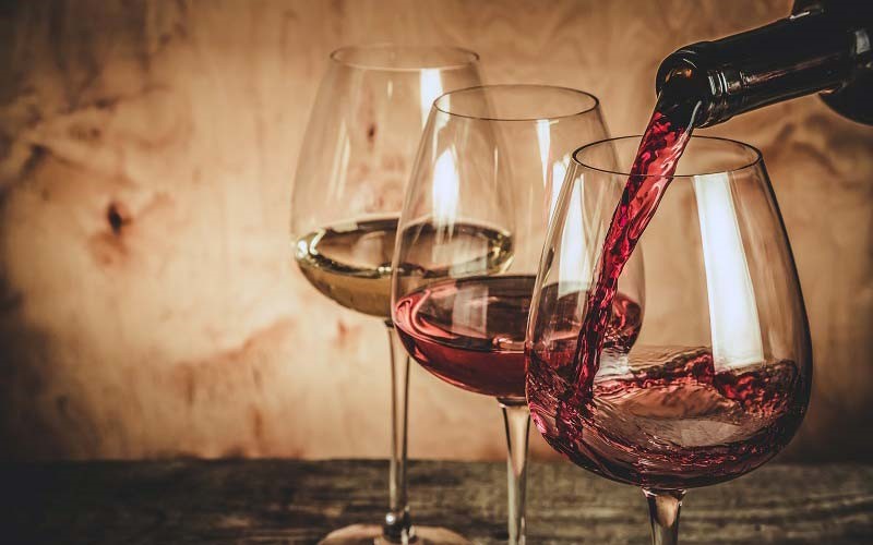 «WINE UND DINE» I ab 18.00h - Elly Süsstrunk-Hermann live