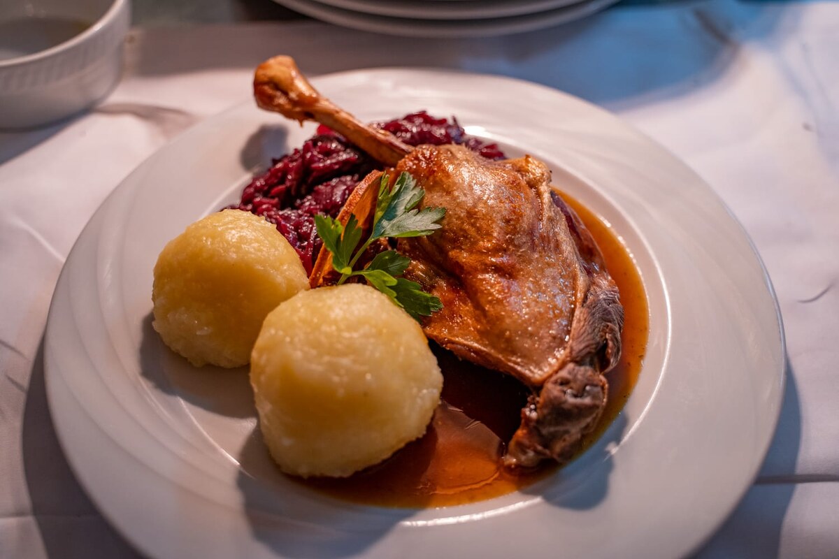 Zeit zum Gänseessen - ab 30.10.2026 in unseren Restaurants, Waldhotel Schäferberg in Espenau bei Kassel