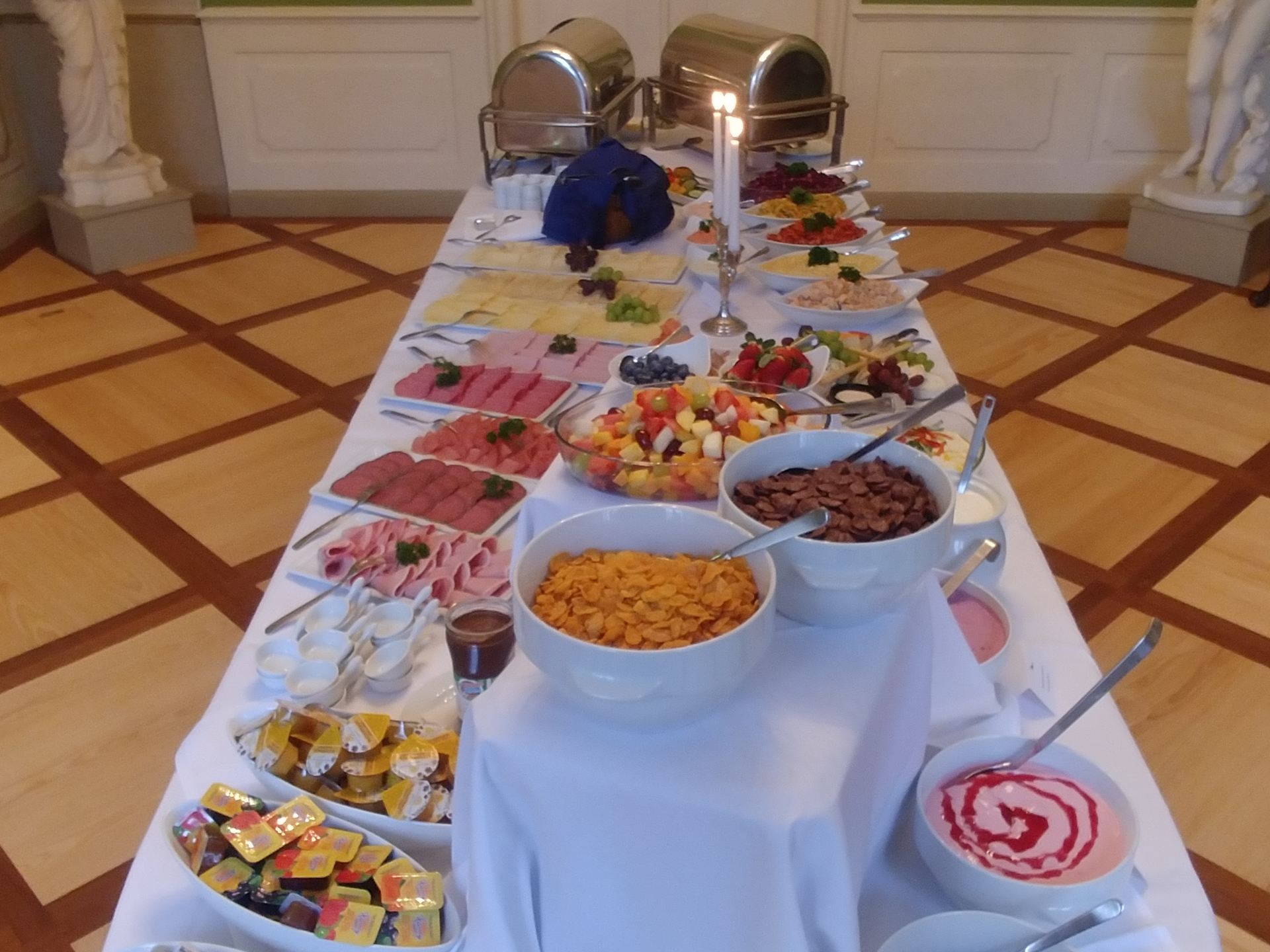 Frühstück im Schlosscafé