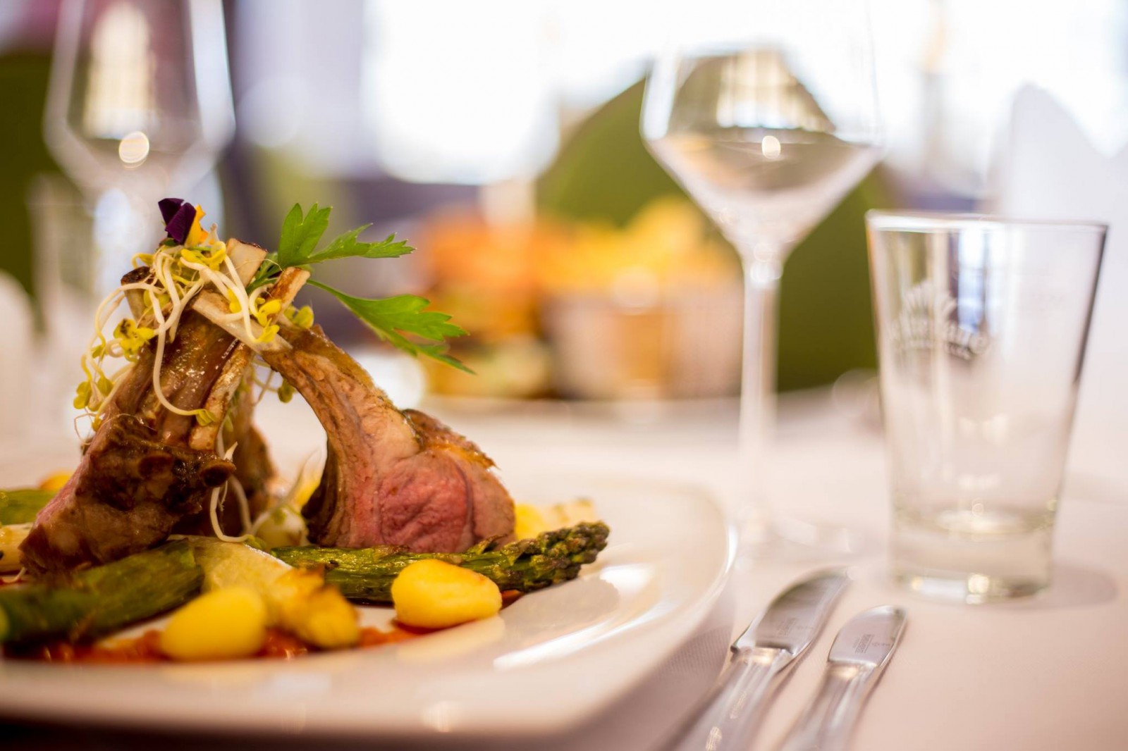 Opera Restaurant & Lounge im Hotel Chemnitzer Hof in Chemnitz, Foto 3