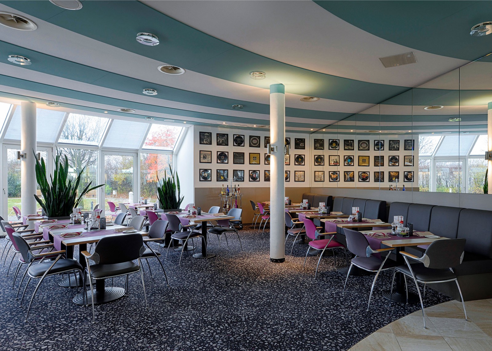 GLOBANA Airport Hotel - Restaurant Globe in Schkeuditz, Foto 2