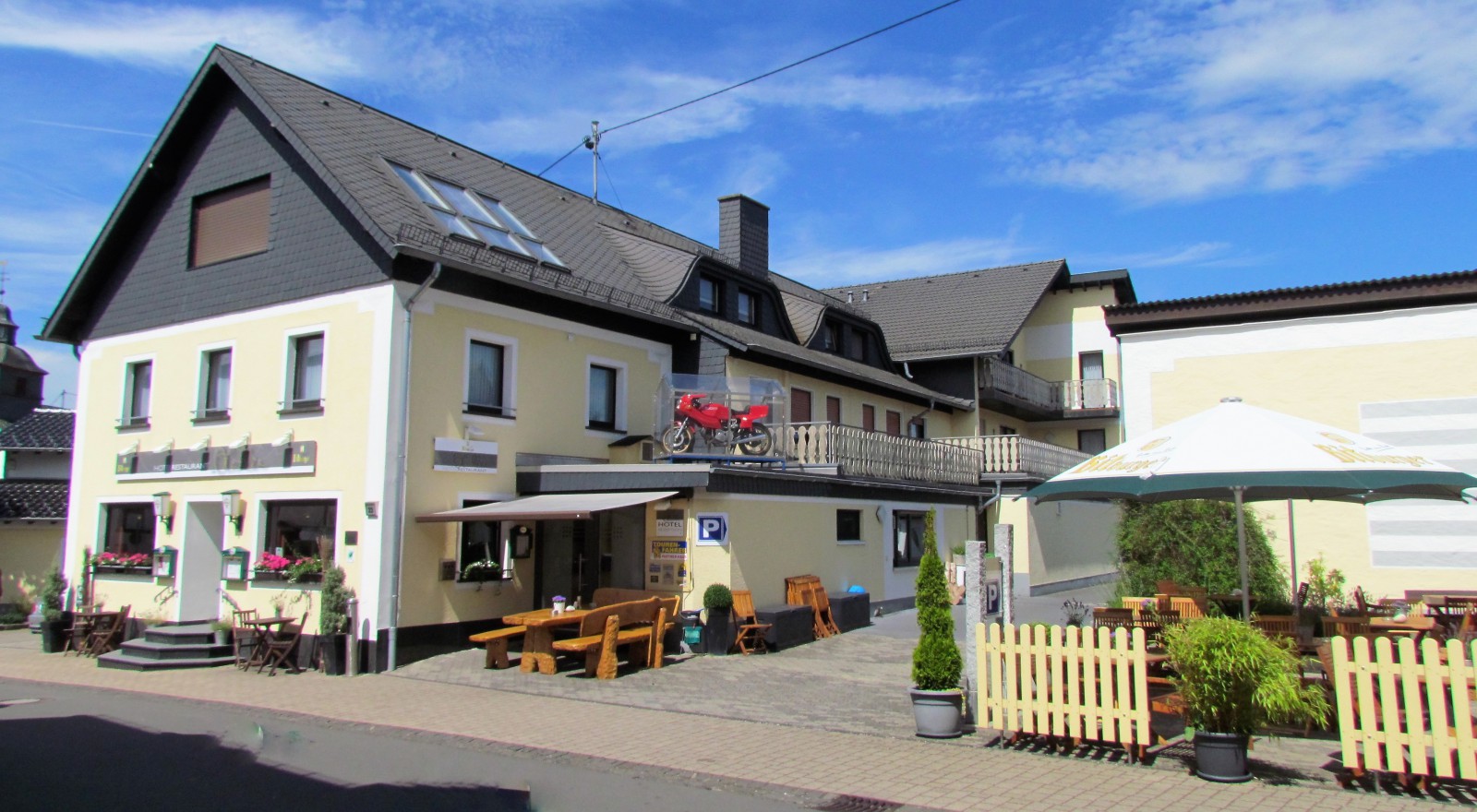 Hotel-Restaurant Hüllen in Barweiler, Foto 3