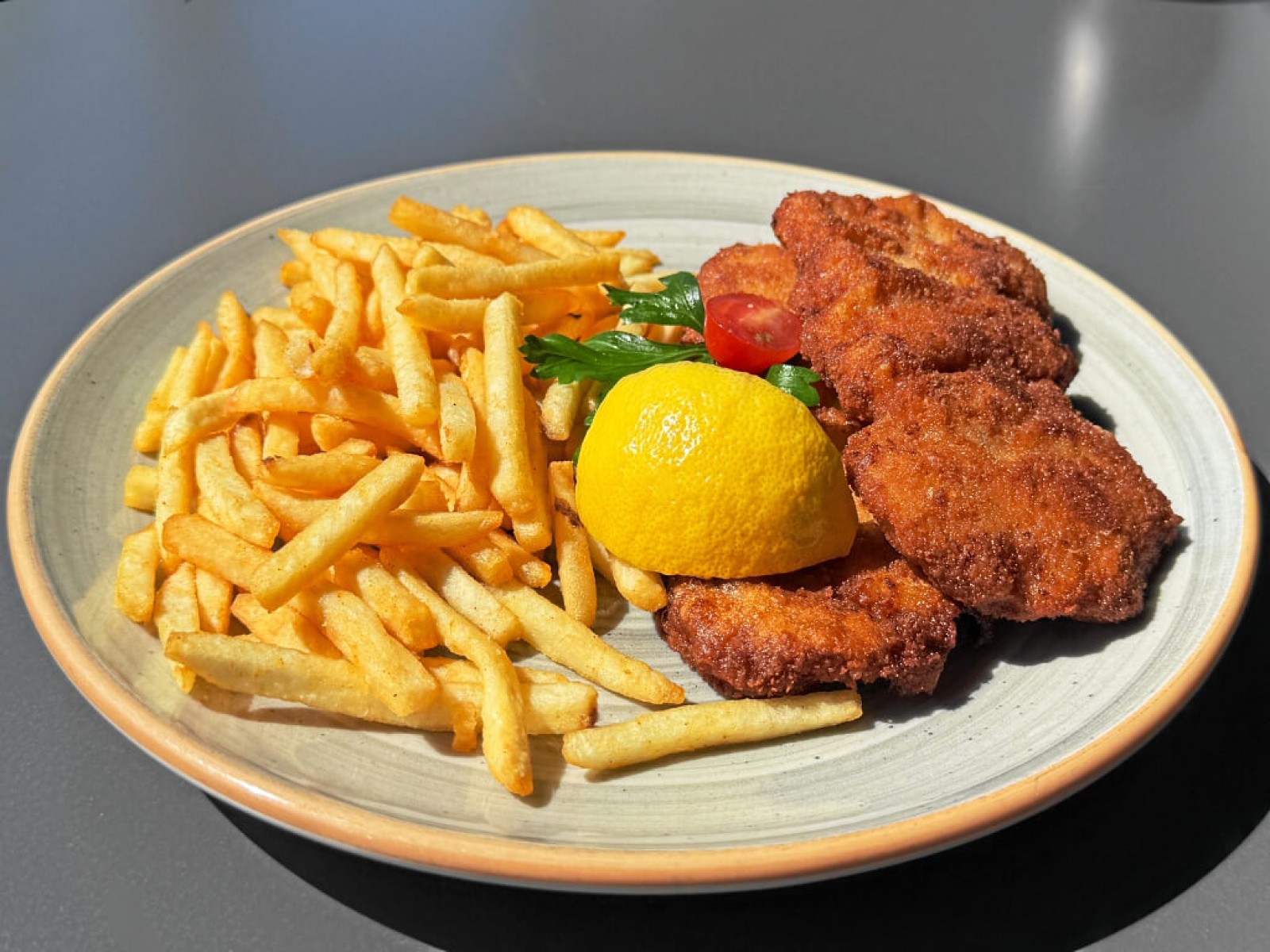Galileo's Bar & Restaurant in Weil am Rhein, Foto 2