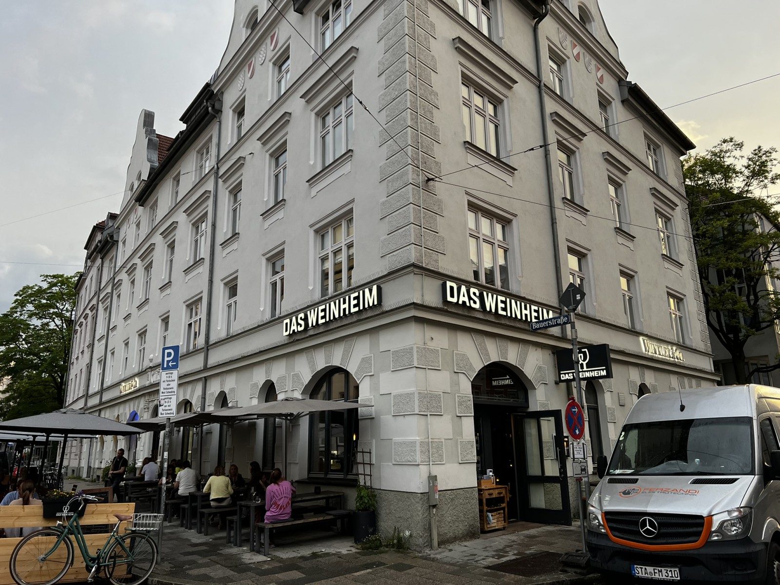 Das Weinheim in München, Foto 1