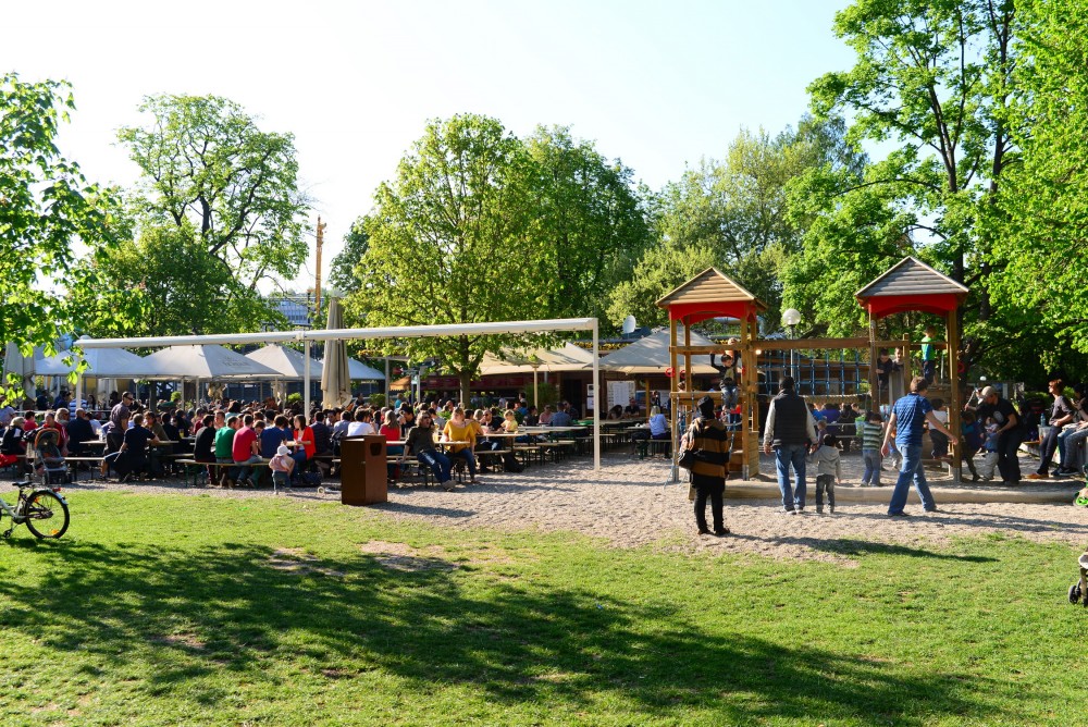 Biergarten im Schlossgarten in Stuttgart, Foto 3