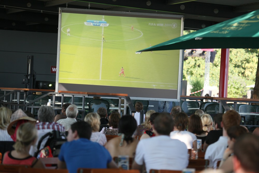 Königsbacher Biergarten am Deutschen Eck in Koblenz, Foto 1