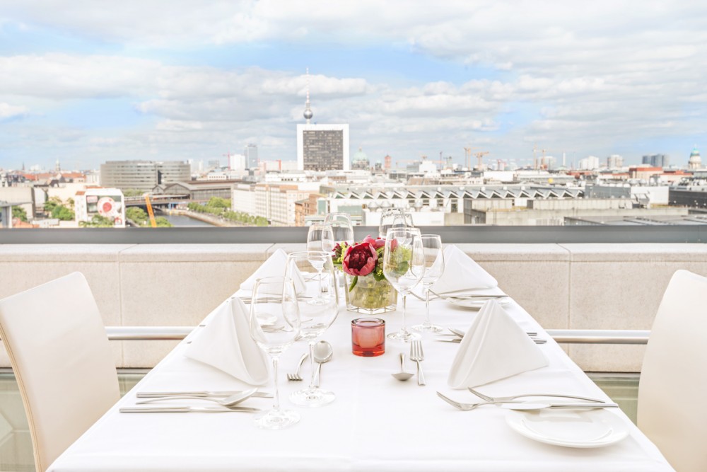 Käfer DACHGARTEN-RESTAURANT im Deutschen Bundestag in Berlin, Foto 3