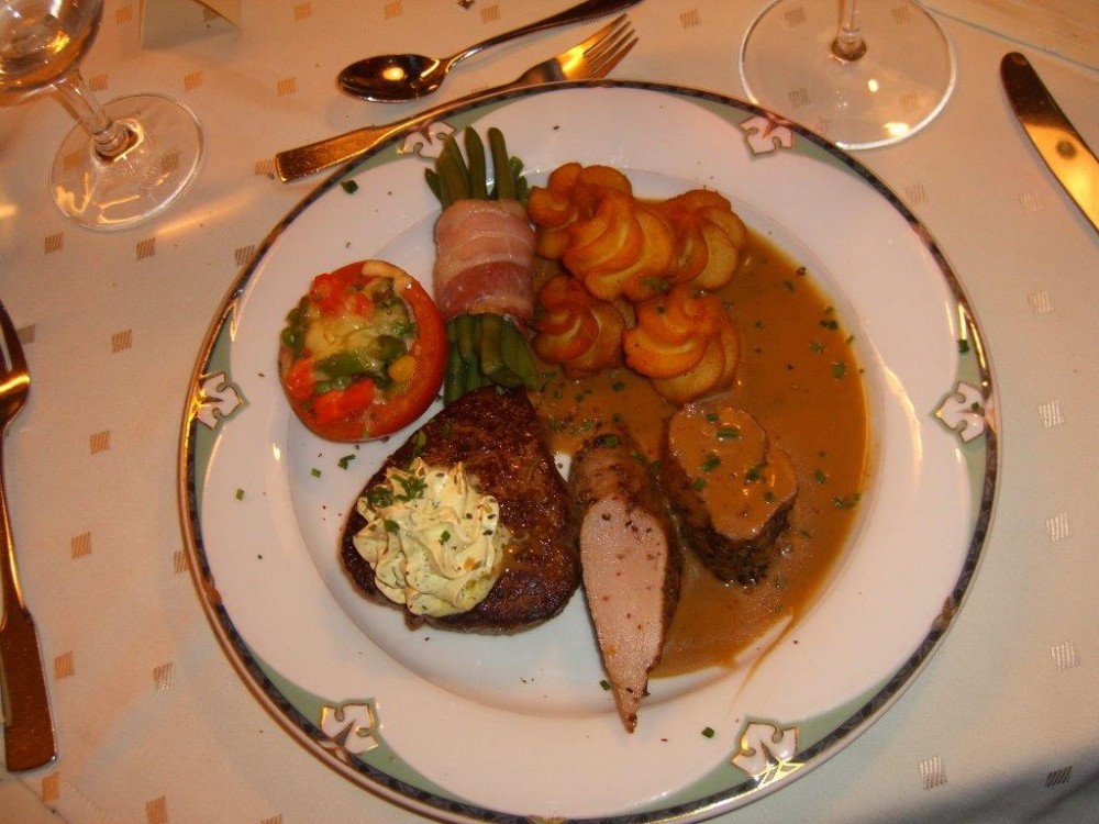 Wald Hotel Heppe KG in Dammbach, Foto 2