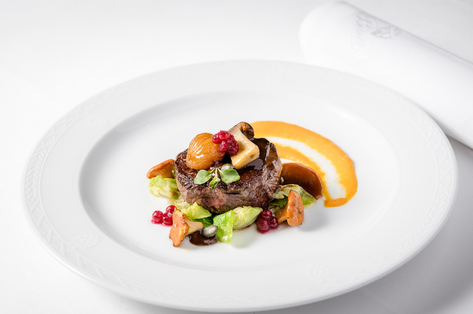 Restaurant Kaminstube im Hotel Bareiss in Baiersbronn, Foto 2