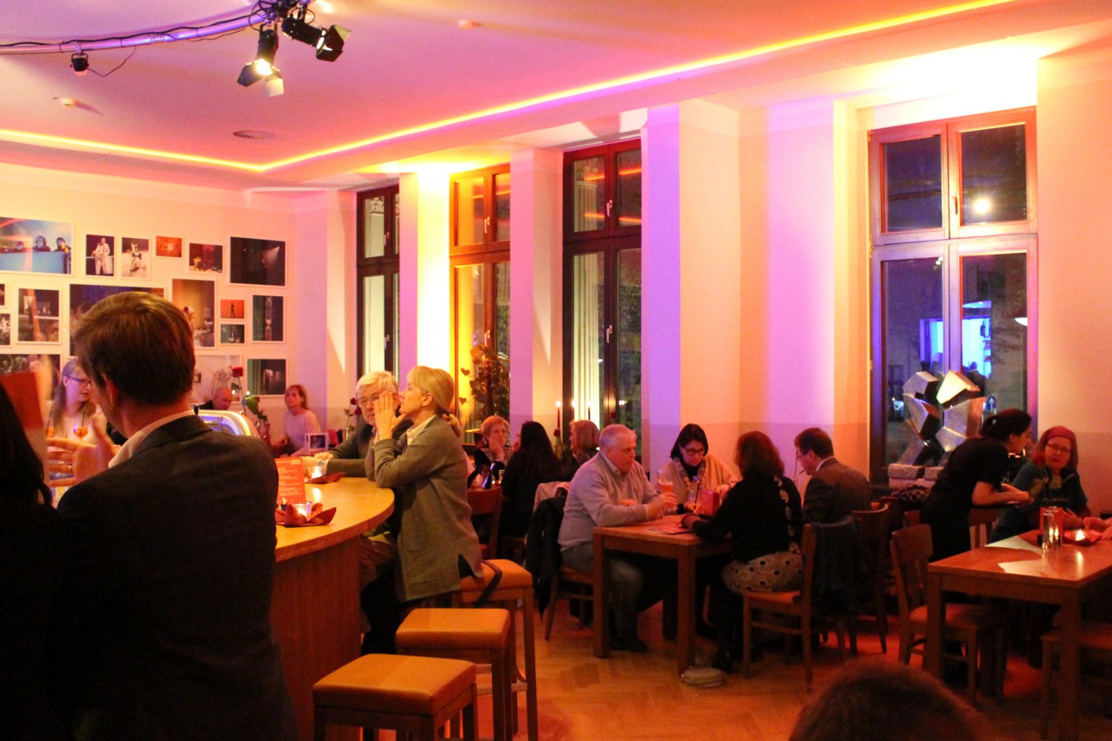 Mephisto - Restaurant, Cafe, Kneipe, Bar & Biergarten in Magdeburg, Foto 2