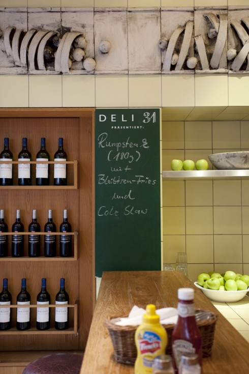 Deli 31 im Bleibtreu Berlin in Berlin, Foto 1