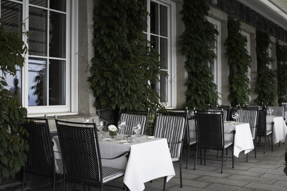 Steigenberger Grandhotel Petersberg- Restaurant Rheinterrassen in Königswinter, Foto 3
