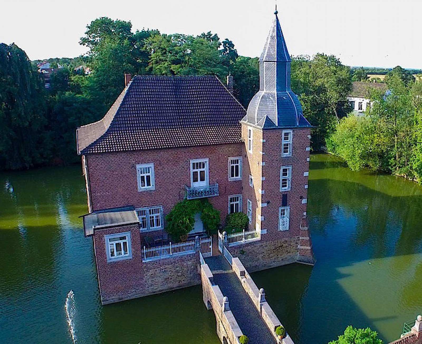 Schemme's Schloss-Restaurant in Eschweiler, Foto 1
