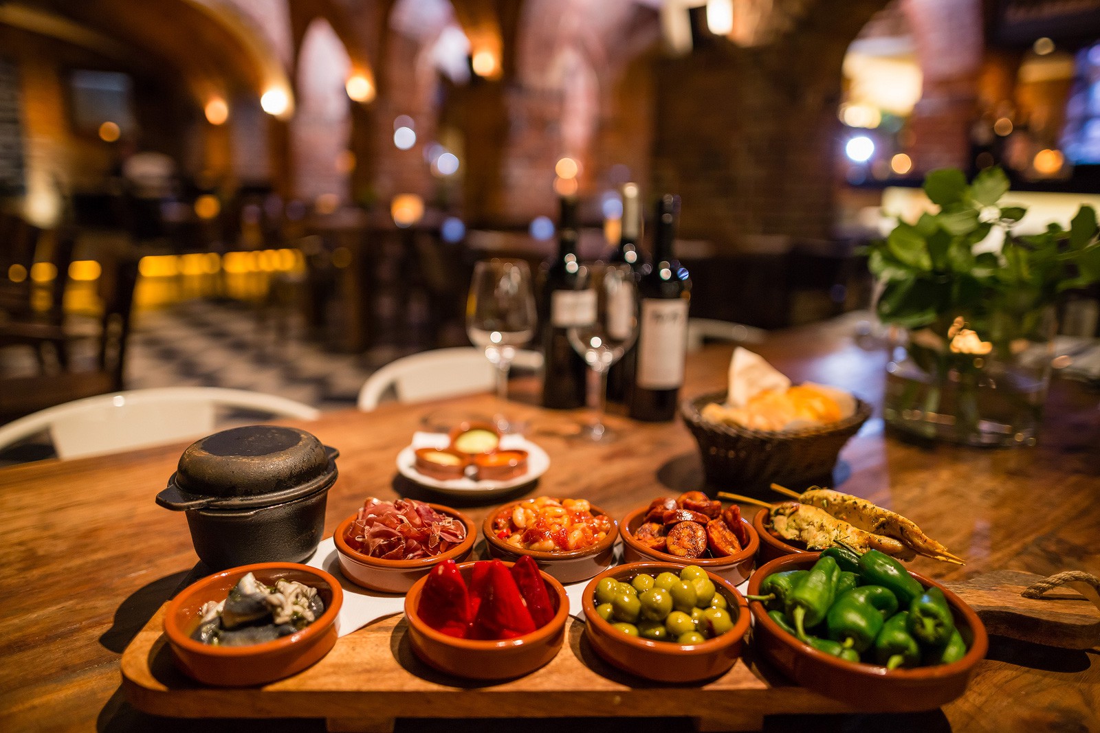 Caldero - The Tapas Wine Connection in Oldenburg, Foto 3