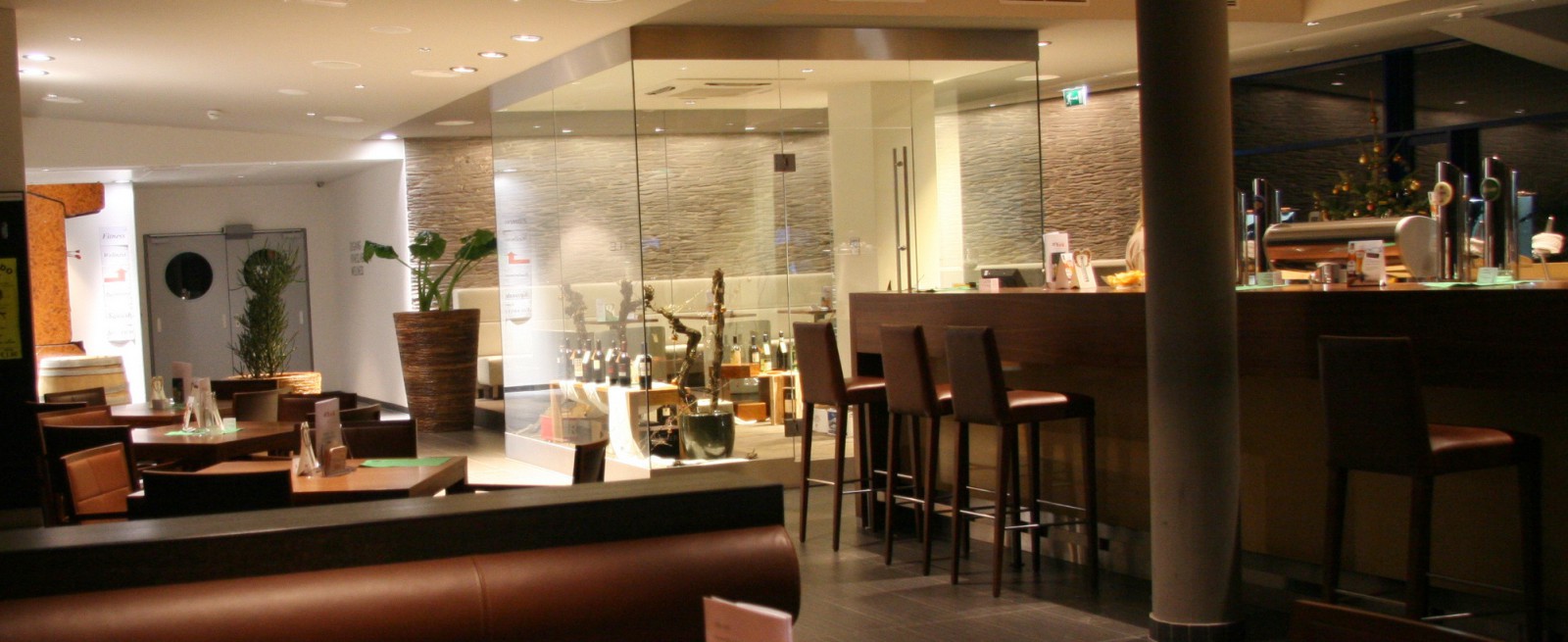 Restaurant AUT BACK Grill Sportsbar
