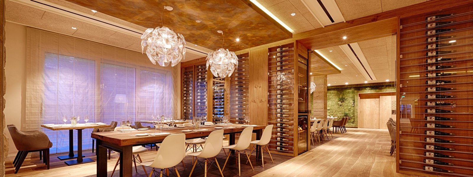 RIVA Restaurant & Bar in Deidesheim