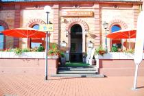 Restaurant tender
