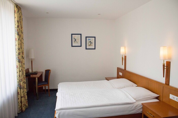 Hotel & Restaurant Schützenburg Hauptstraße 116 in Burscheid, Foto 5