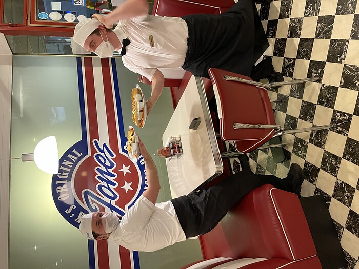 Jones - Ks Original American Diner in München, Foto 3