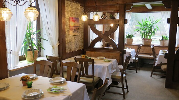 Hotel Forellenzucht in Burgen/Macken