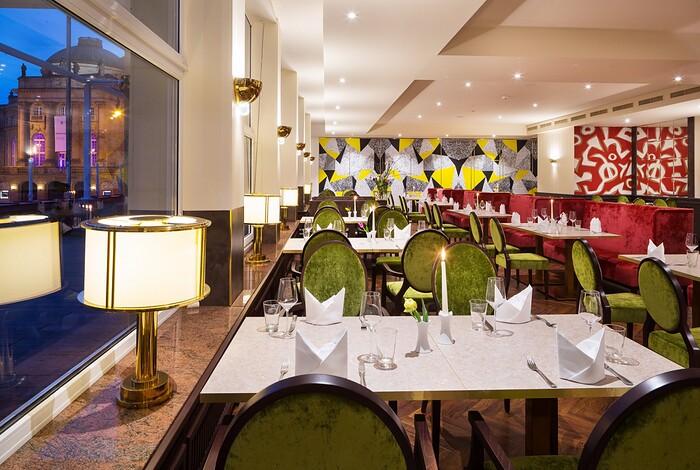 Opera Restaurant & Lounge im Hotel Chemnitzer Hof in Chemnitz