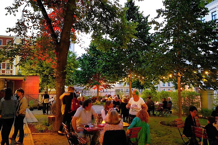 Mephisto - Restaurant, Cafe, Kneipe, Bar & Biergarten in Magdeburg