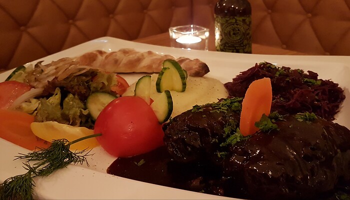 Frau Hopf im Schloßcafé in Tübingen, Foto 71