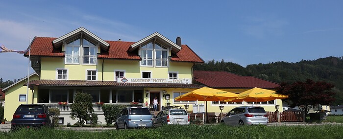 Hotel zur Post - Restaurant in Obernzell, Foto 8