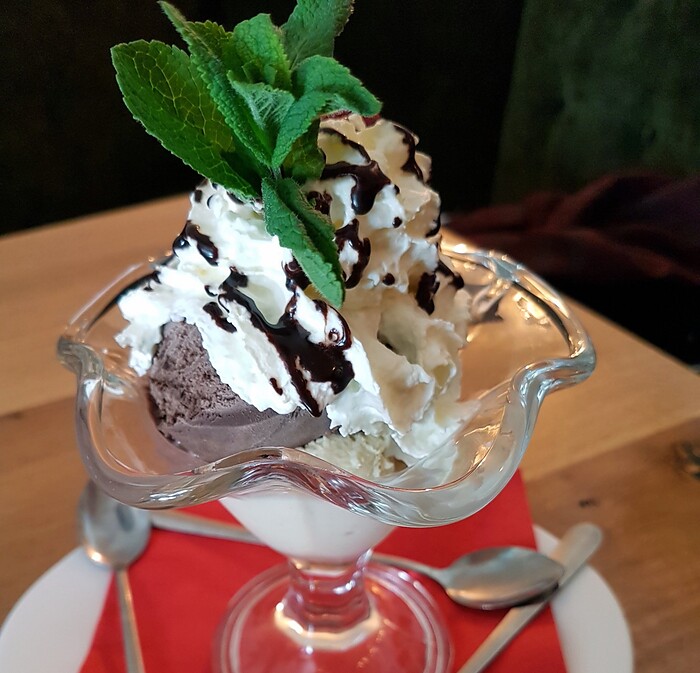 Frau Hopf im Schloßcafé in Tübingen, Foto 56