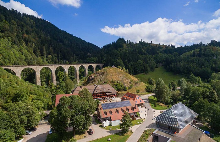 BEST WESTERN Hotel Hofgut Sternen in Breitnau, Foto 1