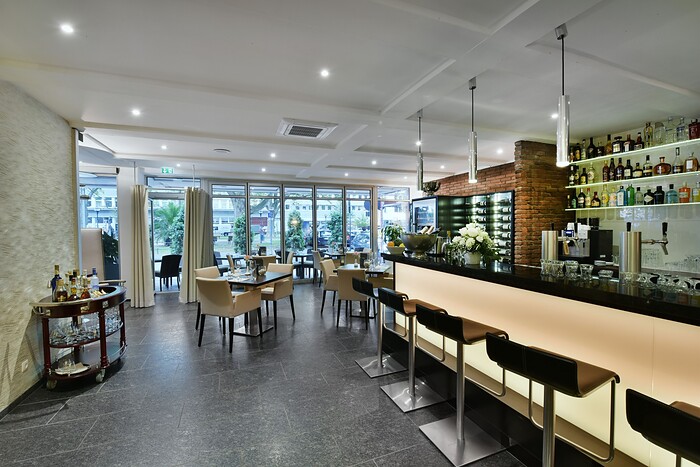 Theos Bar & Restaurant in Ludwigshafen am Rhein, Foto 3