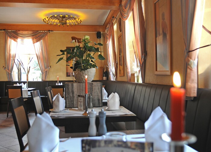 Restaurant im Hotel Doppeladler in Rees, Foto 1