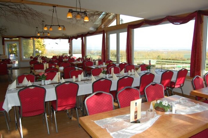 Rennstieg-Hotel Rettelbusch & Waldgasthof Hainich Haus  in Kammerforst, Foto 1