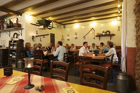 Gutsschenke Weingut Karl Caspari in Traben-Trarbach, Foto 1